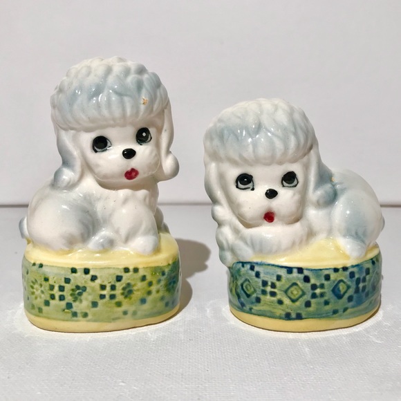 Vintage blue poodle kitschy salt and pepper shakers ceramic giftware knickknacks - Picture 1 of 7